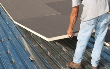 benefits of insulating Mesur Y Dorth flat roofing